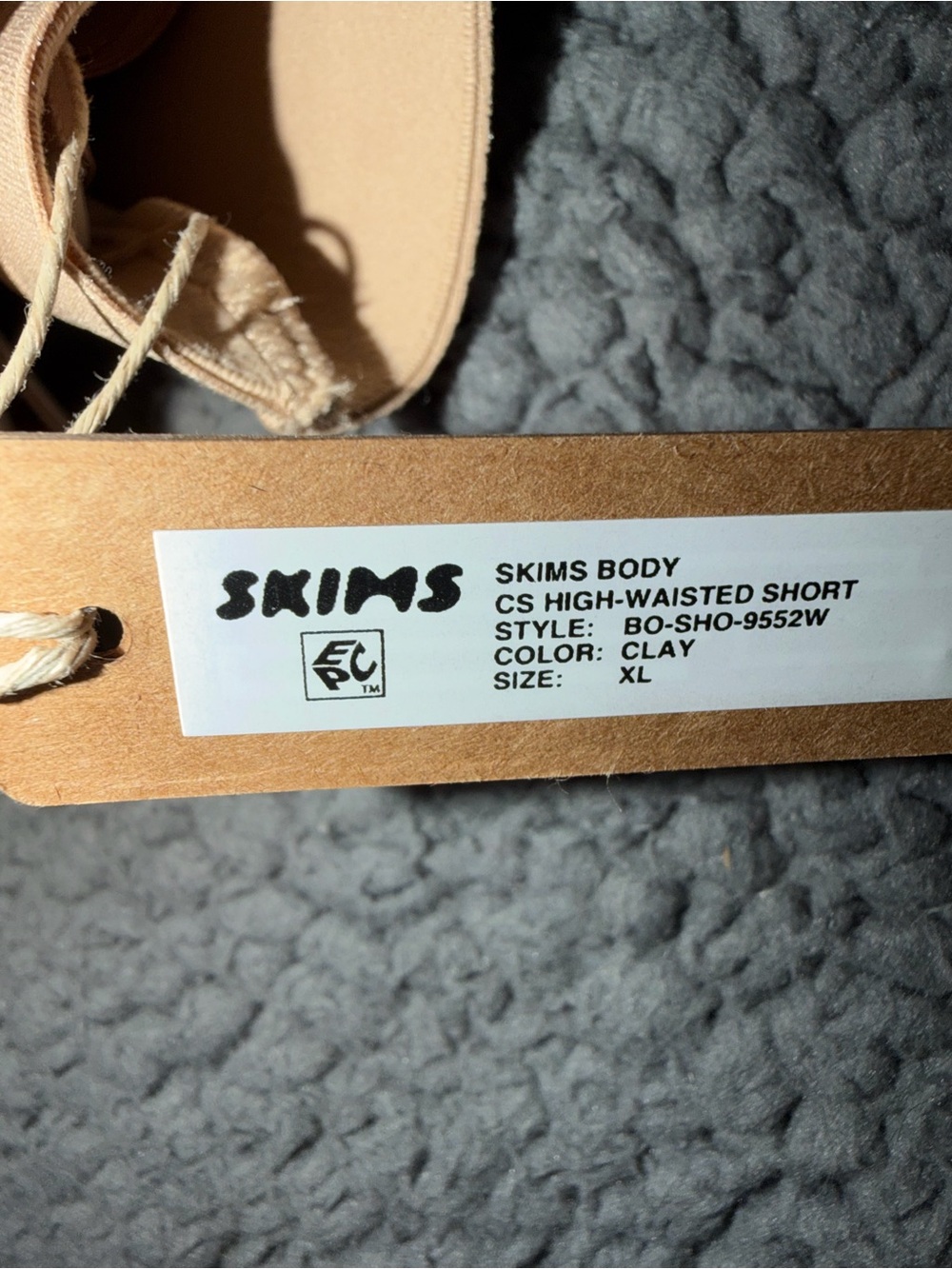SKIMS High-Waist Sculpting Shorts in Clay NWT - Picture 6 of 6